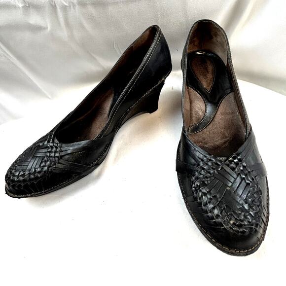 Clarks Artisan Black leather Size 9 heel wedge women's shoe - Picture 3 of 12